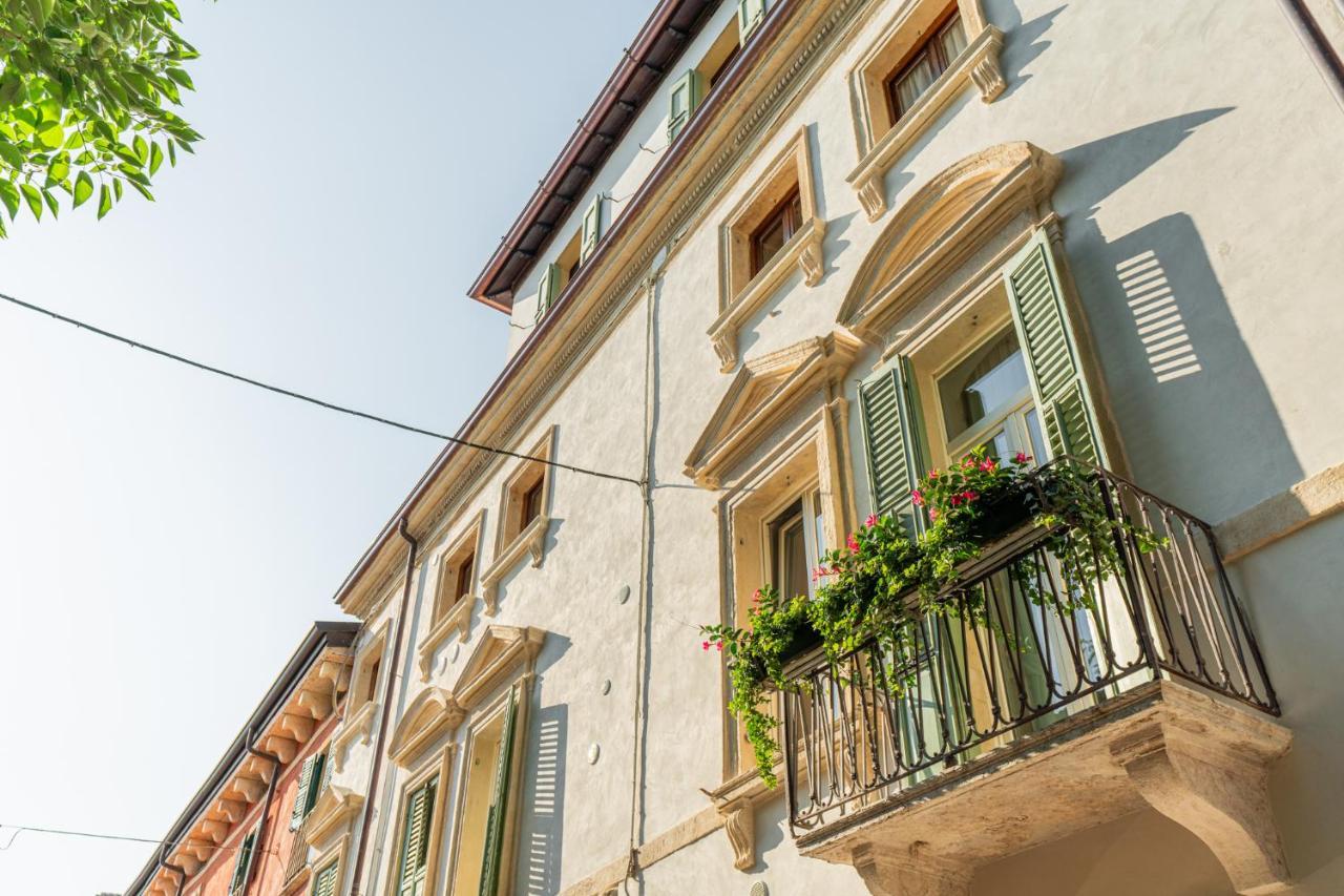 Domus Verona - Residenza Merici Exterior foto